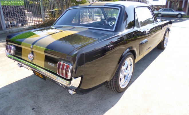 BEAUTIFUL BLACK/GOLD 1966 MUSTANG COUPE,289V8,AUTOMATIC,POWERSTEERING,A REAL HEAD TURNER PRICE $36999